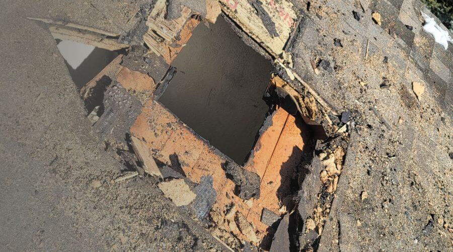 Why choose water damage restoration service for basement flood restoration services in Glen Burnie